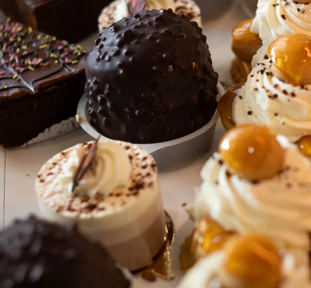 Pâtisseries Maison préparées avec des produits frais et locaux à Vierzon - Cher (18)